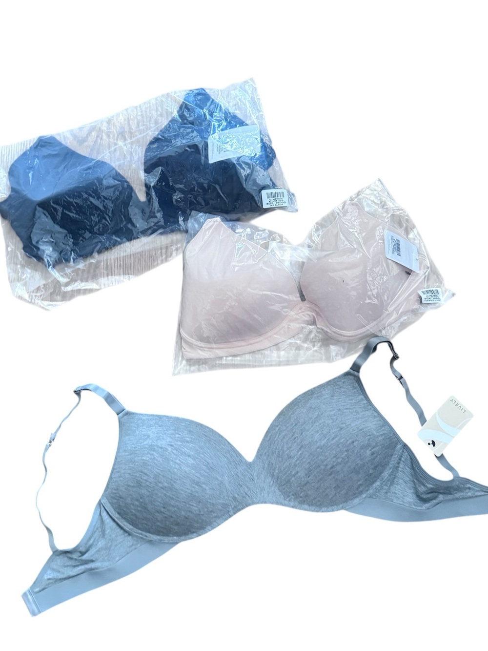 Lively Smooth T-Shirt Bras in Heather Gray, White, Black. New with tags. 36DDD